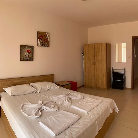 Grand Kamelia Apartments Солнечный берег Экстерьер фото