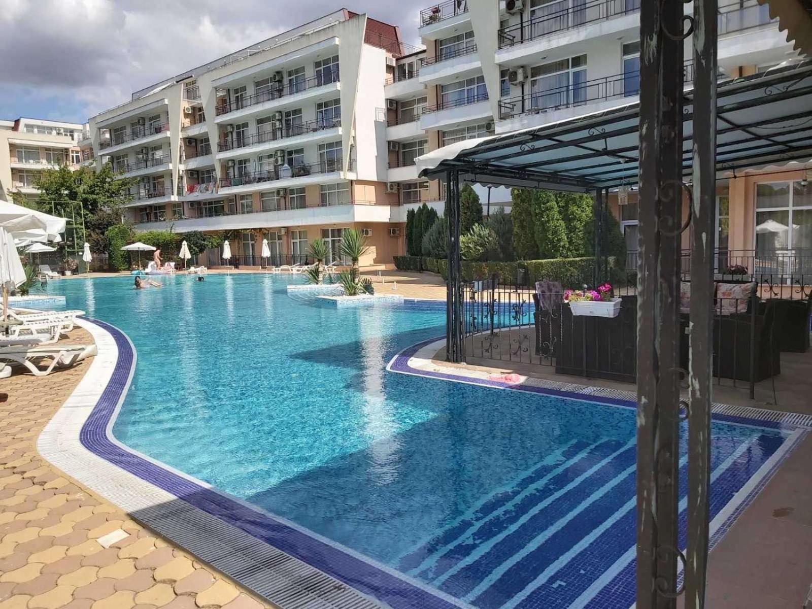 Grand Kamelia Apartments Солнечный берег Экстерьер фото